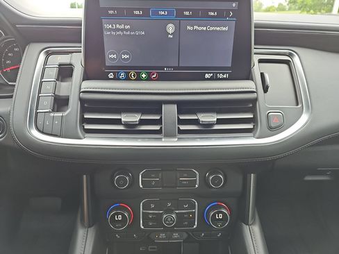 Certified 2021 Chevrolet Tahoe Z71 w/ Z71 Signature Package AWD/4WD image 26