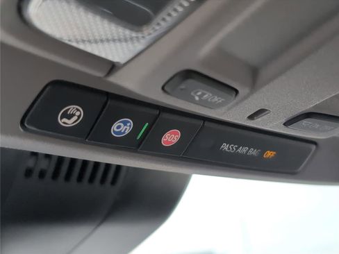 Used 2024 GMC Sierra 1500 SLT w/ SLT Premium Package image 9