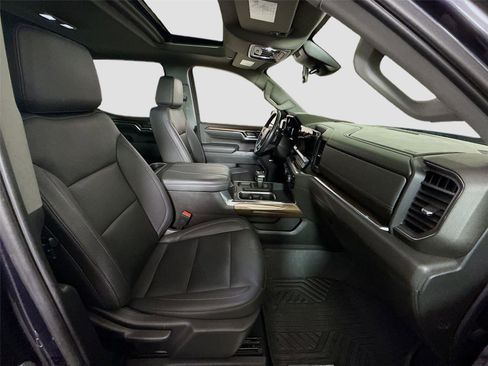 Used 2023 Chevrolet Silverado 1500 RST image 21