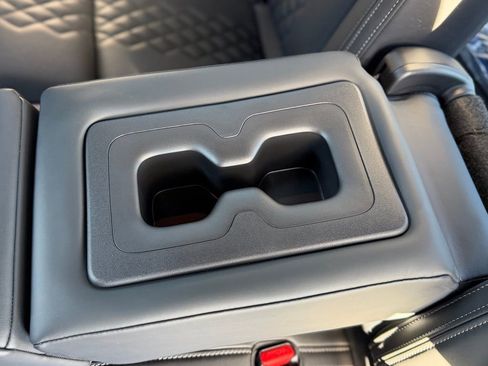 Used 2025 Mitsubishi Outlander SEL Black Edition image 8