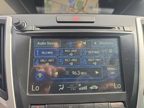 Used 2017 Acura TLX V6 w/ Technology Package FWD image 22