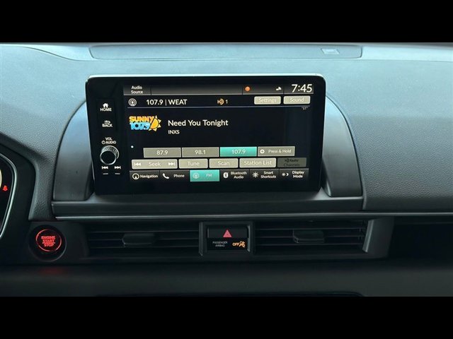 Certified 2025 Honda Pilot Touring image 25