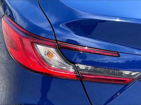 Used 2025 Toyota Camry SE FWD image 23