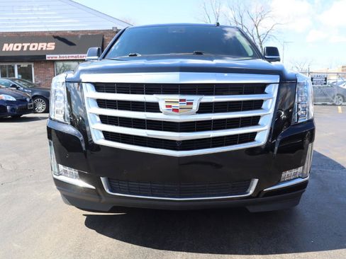 Used 2020 Cadillac Escalade Luxury RWD image 8