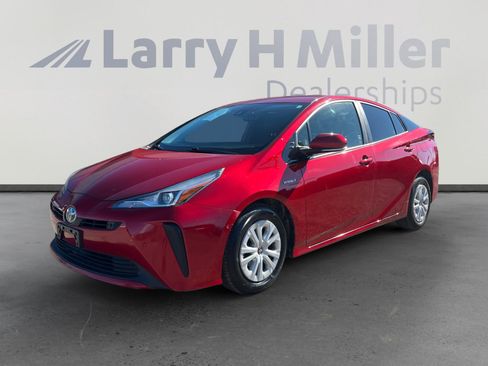 Used 2019 Toyota Prius image 1