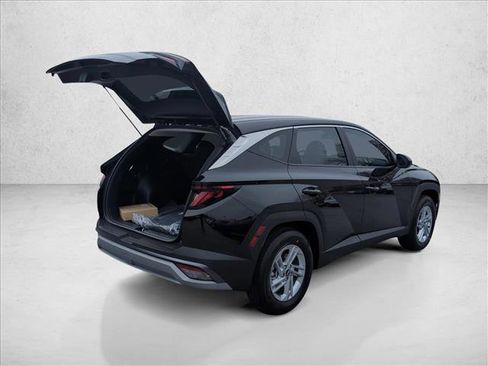 New 2026 Hyundai Tucson SE FWD image 2