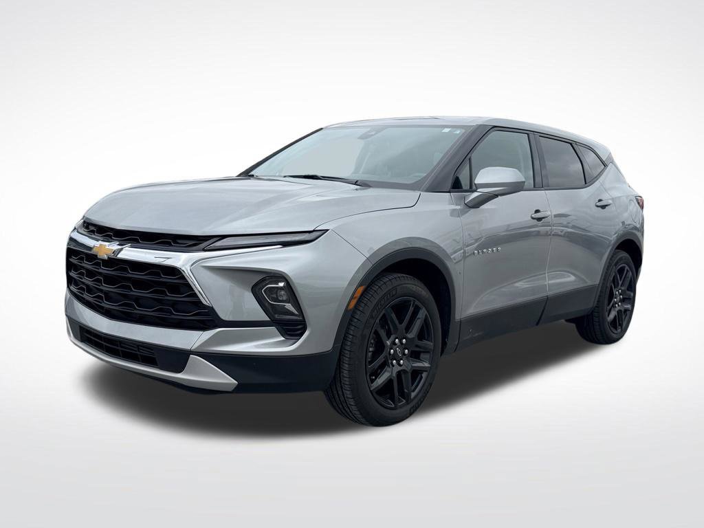 Used 2025 Chevrolet Blazer LT w/ Driver Confidence Package FWD image 2