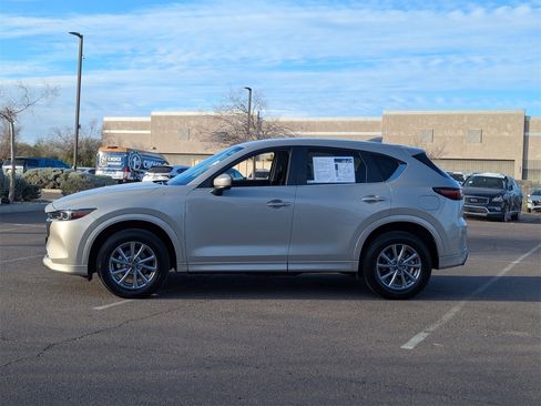 Used 2024 MAZDA CX-5 AWD 2.5 S w/ Select Package image 4