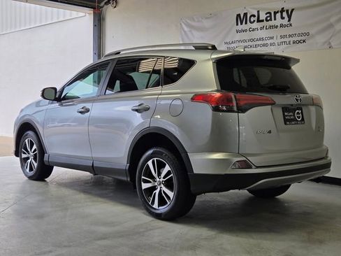 Used 2018 Toyota RAV4 XLE w/ Plus Extra Value Package AWD/4WD image 3