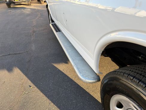 Used 2024 Chevrolet Express 2500 w/ Driver Convenience Package image 23