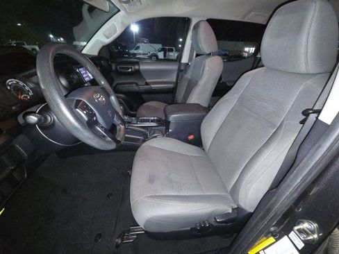 Used 2017 Toyota Tacoma SR w/ SR Convenience Package image 25