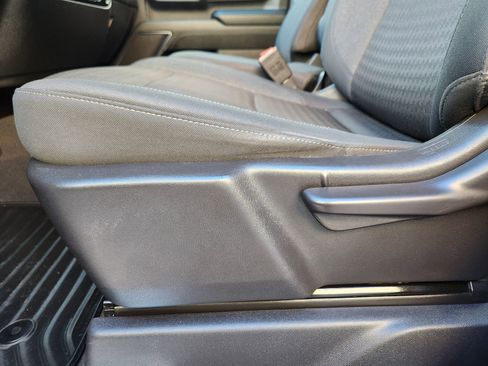 Used 2024 Chevrolet Silverado 3500 LT image 28