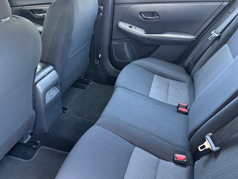 Used 2024 Nissan Sentra SV FWD image 12