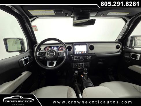 Certified 2021 Jeep Gladiator Overland image 17