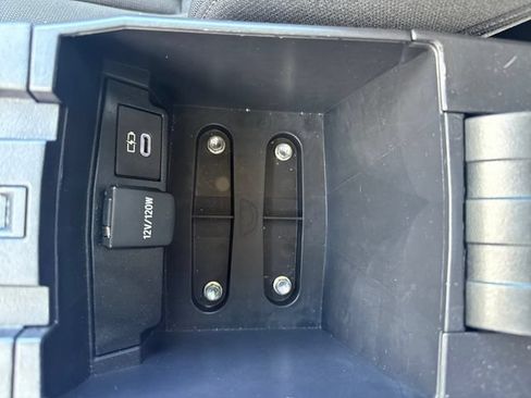 Used 2025 Toyota Corolla LE FWD image 25
