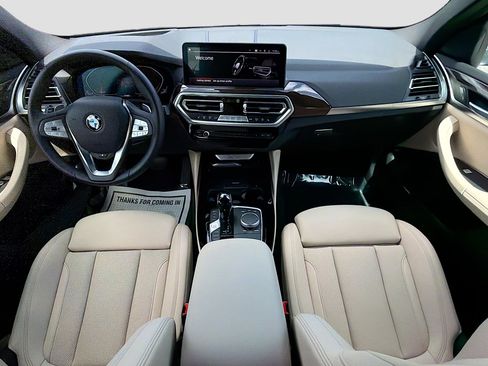 Used 2025 BMW X4 xDrive30i AWD/4WD image 16