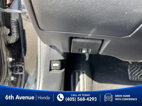 Used 2025 Nissan Altima 2.5 SV AWD/4WD image 26