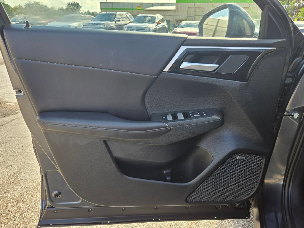 Used 2025 Mitsubishi Outlander SE AWD/4WD image 13