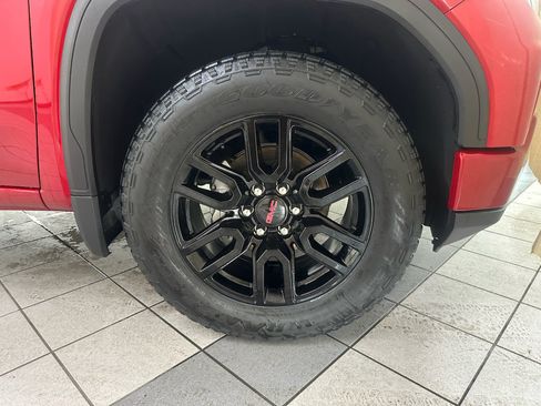 Certified 2024 GMC Sierra 1500 Elevation AWD/4WD image 14