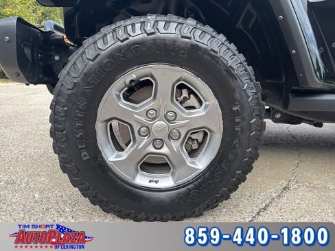 Used 2021 Jeep Gladiator Sport image 26