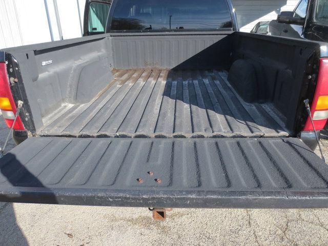 Used 2002 Chevrolet Silverado 2500 LT w/ Off-Road Skid Plate Pkg AWD/4WD image 10