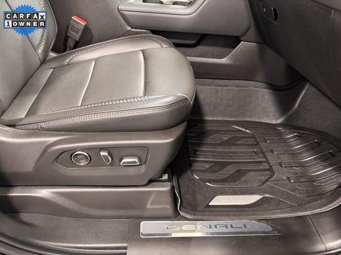 Used 2024 GMC Sierra 2500 Denali w/ Denali Reserve Package image 17
