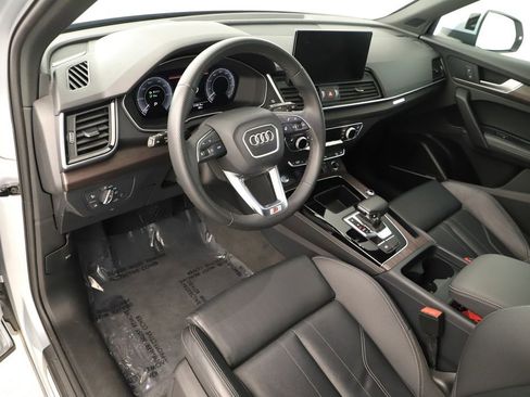 Certified 2024 Audi Q5 e Premium Plus AWD/4WD image 14