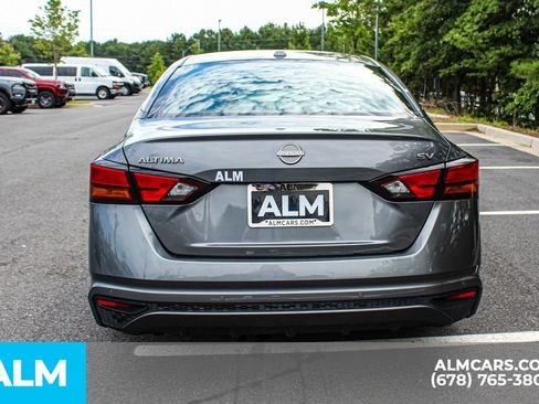 Used 2024 Nissan Altima 2.5 SV FWD image 10