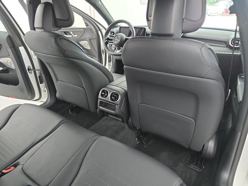 Certified 2023 Mercedes-Benz C 300 4MATIC Sedan image 11