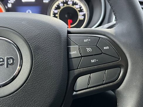 Used 2022 Jeep Cherokee Trailhawk w/ Comfort/Convenience Group image 22