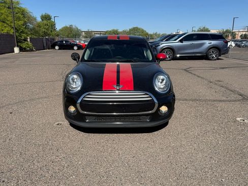 Used 2015 MINI Cooper 4-Door Hardtop FWD image 2
