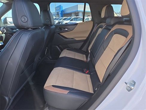 New 2026 Chevrolet Equinox ACTIV w/ Convenience Package III image 11