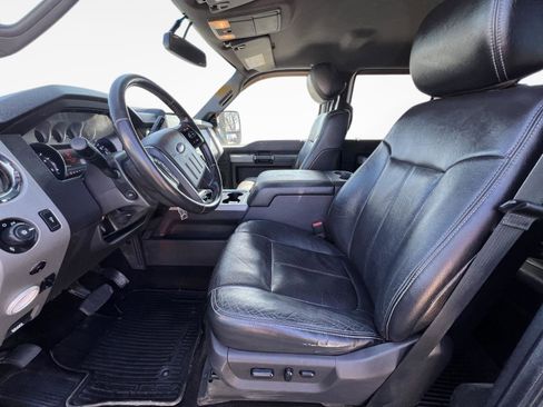 Used 2013 Ford F350 Lariat image 18