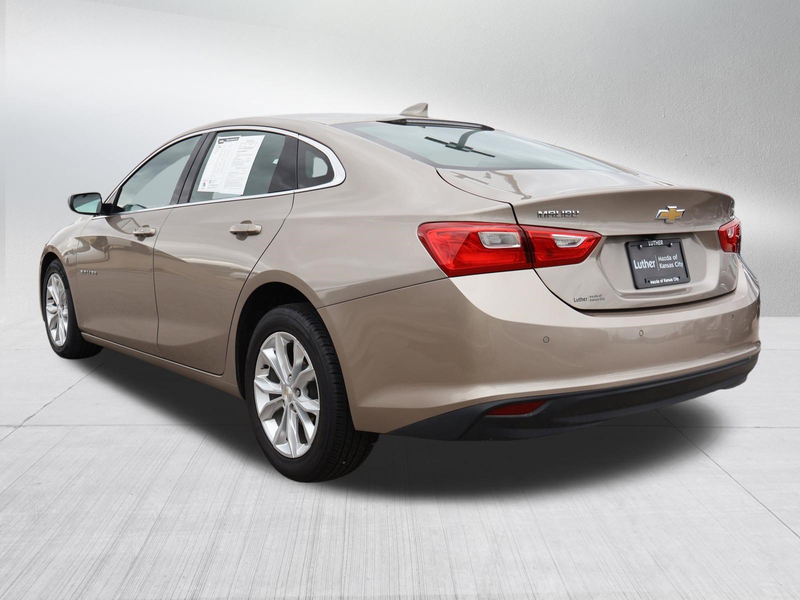 Used 2025 Chevrolet Malibu LT FWD image 5