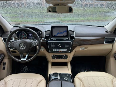 Used 2018 Mercedes-Benz GLS 450 4MATIC image 21