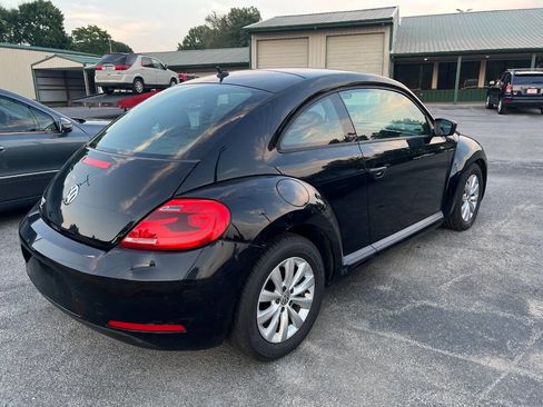 Used 2014 Volkswagen Beetle 1.8T image 5