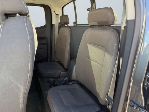 Used 2016 Chevrolet Colorado LT w/ LT Convenience Package image 13