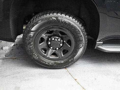 Used 2018 Chevrolet Tahoe 2WD w/ Remote Keyless Entry Package image 15