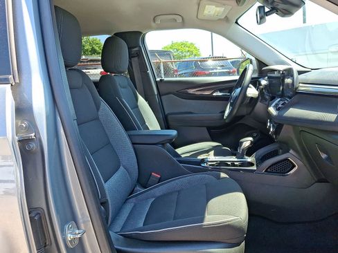 Used 2024 Chevrolet TrailBlazer LT w/ Convenience Package FWD image 31