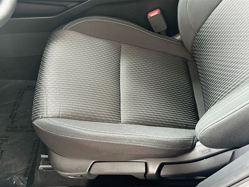 Used 2023 Mitsubishi Outlander ES FWD image 17