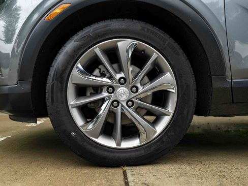 Used 2021 Buick Encore GX Essence w/ Experience Buick Package FWD image 14