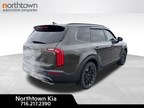Used 2022 Kia Telluride SX w/ Nightfall Edition Package image 6