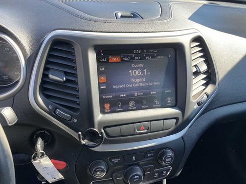 Used 2014 Jeep Cherokee Latitude image 16