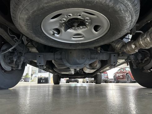 Used 2023 GMC Savana 2500 w/ Driver Convenience Package image 31