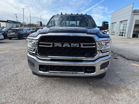 Used 2024 RAM 2500 Tradesman w/ Chrome Appearance Group image 2