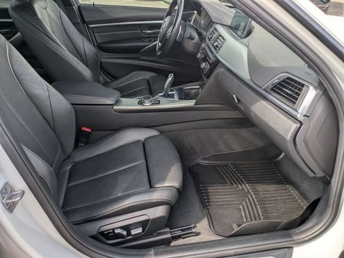 Used 2018 BMW 330e RWD image 22