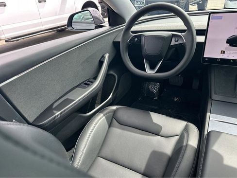 Used 2025 Tesla Model 3 Long Range RWD image 19