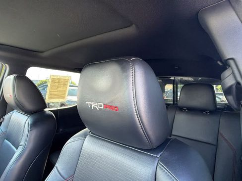 Used 2022 Toyota Tacoma TRD Pro AWD/4WD image 11