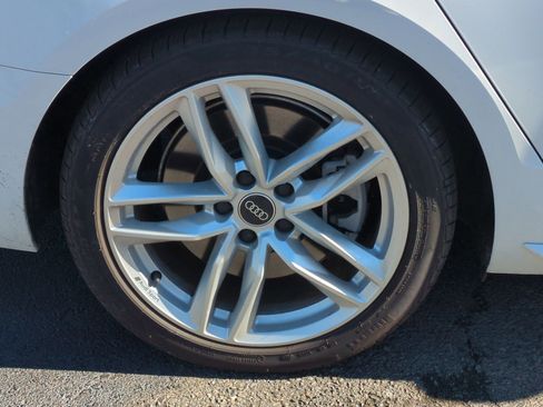 Used 2023 Audi A4 2.0T Premium image 13