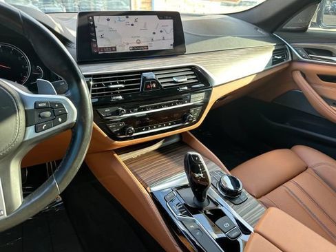 Used 2018 BMW M550i xDrive AWD/4WD image 26